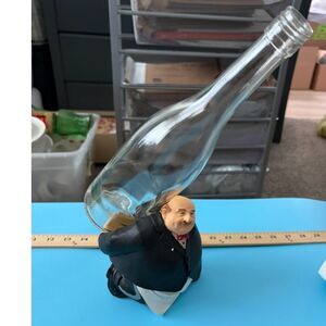 Young's Inc. fat waiter resin wine bottle holder figurine